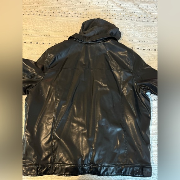 Levi's Strauss & Co. Mens Black Leather Like Jacket with hoodie. XXL - Picture 7 of 11